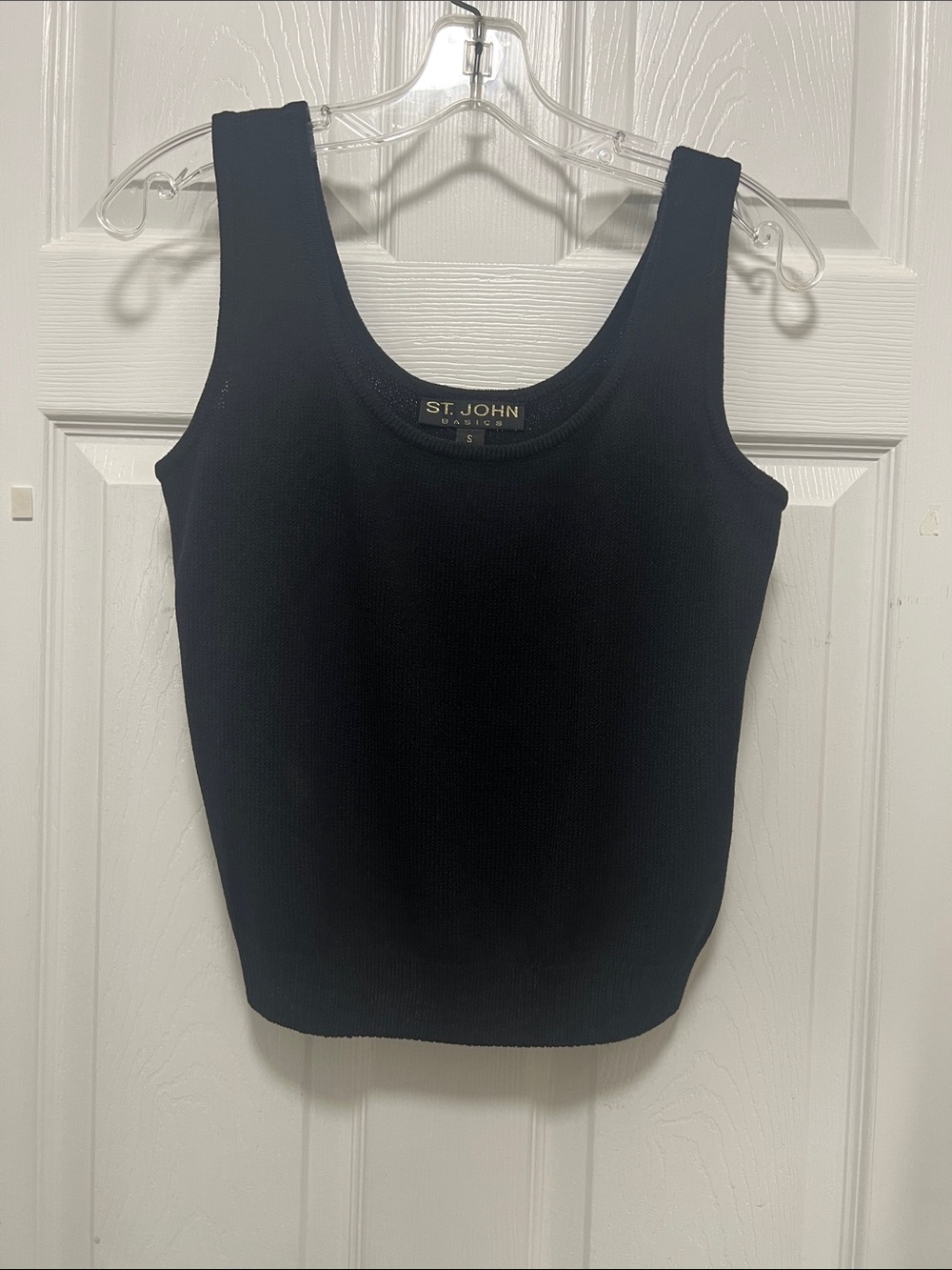 St. John Black Ribbed Scoop Neck Tank Top